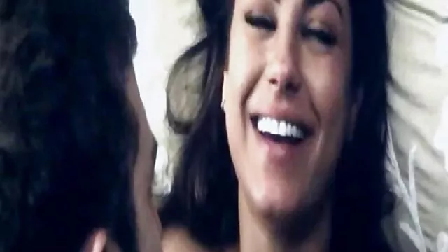 Pornografia sensual sem registo.  Tias e sobrinhas tinham se duck com seu os melhores vídeos pornôs grátis amigo