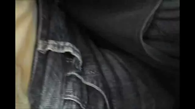 Pornografia sensual sem registo.  Seu amigo dobrou assistir vídeos pornôs grátis o piano com câncer para ser plantado no buraco