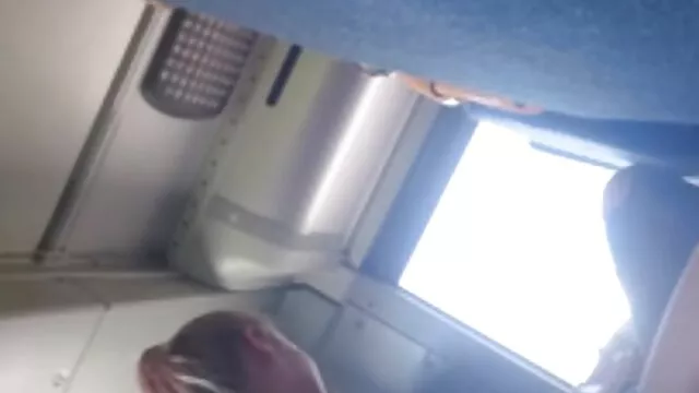 Pornografia sensual sem registo.  Por traição, a minha mulher é punida por chicotear e ter relações sexuais da pessoa culpada com a amiga dela. os melhores vídeos pornôs grátis