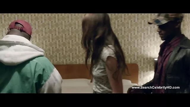 Pornografia sensual sem registo.  Isto ver vídeos pornôs gratuitos é uma reminiscência de FA withen com um velho professor em casa.