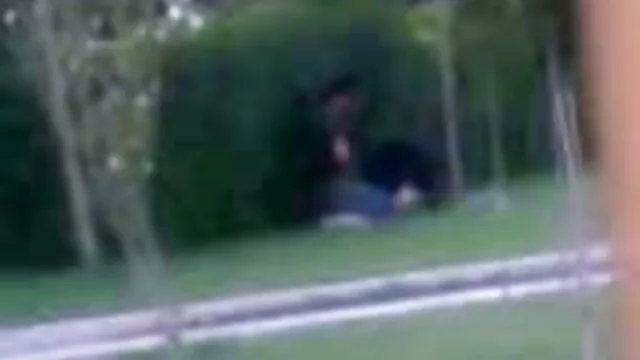 Pornografia sensual sem registo.  A Nastya apertou o peito video porno de qualidade com força e pôs uma rata apertada