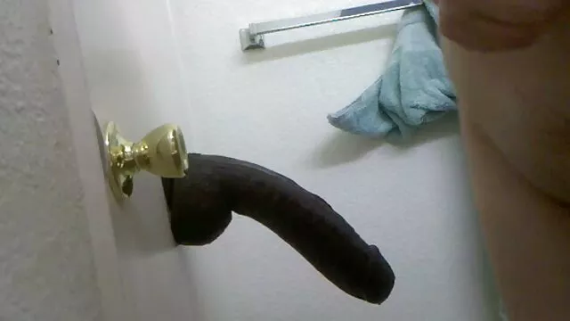 Pornografia sensual sem registo.  Triplas namoradas arranjaram Lésbicas apaixonadas. video porno mais visto no mundo