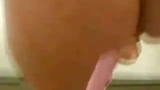 Pornografia sensual sem registo.  Mulher Boazona rabo Dupla penetração filme pornô de graça