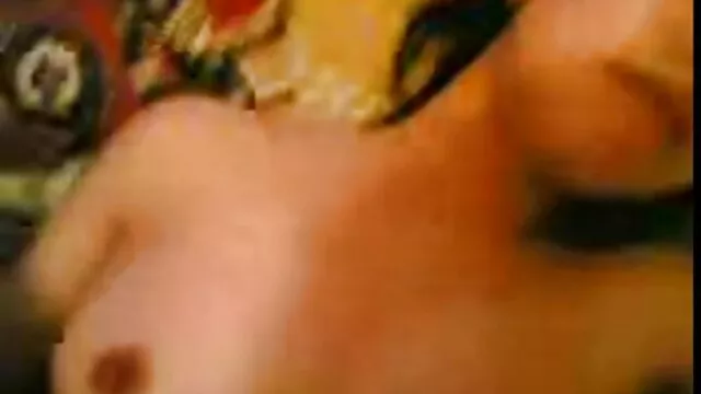 Pornografia sensual sem registo.  Babe brinca com o assistir canal porno gratis Pénis Grande