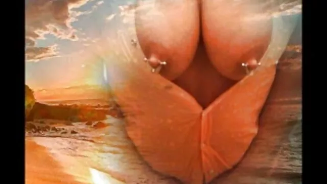 Pornografia sensual sem registo.  Duas meninas da escola tiveram uma boa queca numa quero assistir o filme pornô de graça cama.
