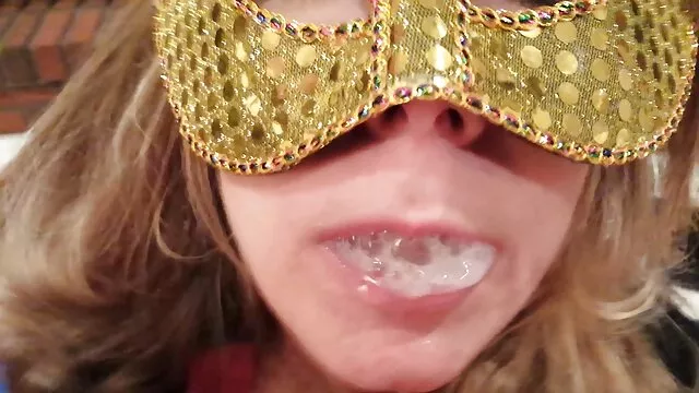 Pornografia sensual sem registo.  Fantasias sexuais de jovens filme porno de qualidade namoradas quando se masturbam