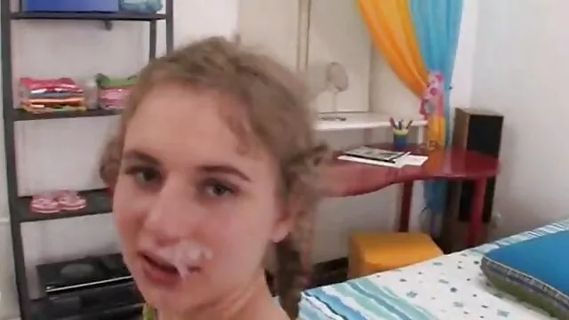 Pornografia sensual sem registo.  Vê o pato com a esposa gordinha e pornô vídeo grátis o seu amante