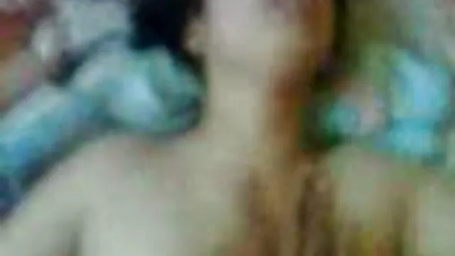 Pornografia sensual sem registo.  Dois amigos bêbados porno os melhores brasileiro e um vizinho maroto eram